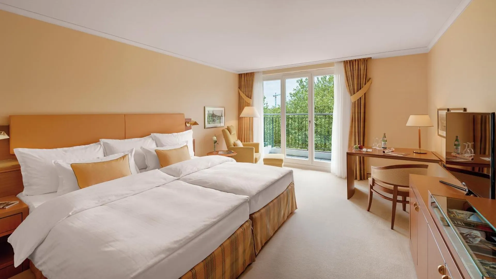 Grand Elysee Hambourg 5*,